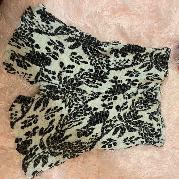 Free People Brief Shorts - Picture 4 of 5